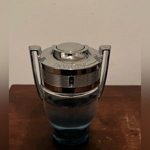 Paco rabbnne invictus